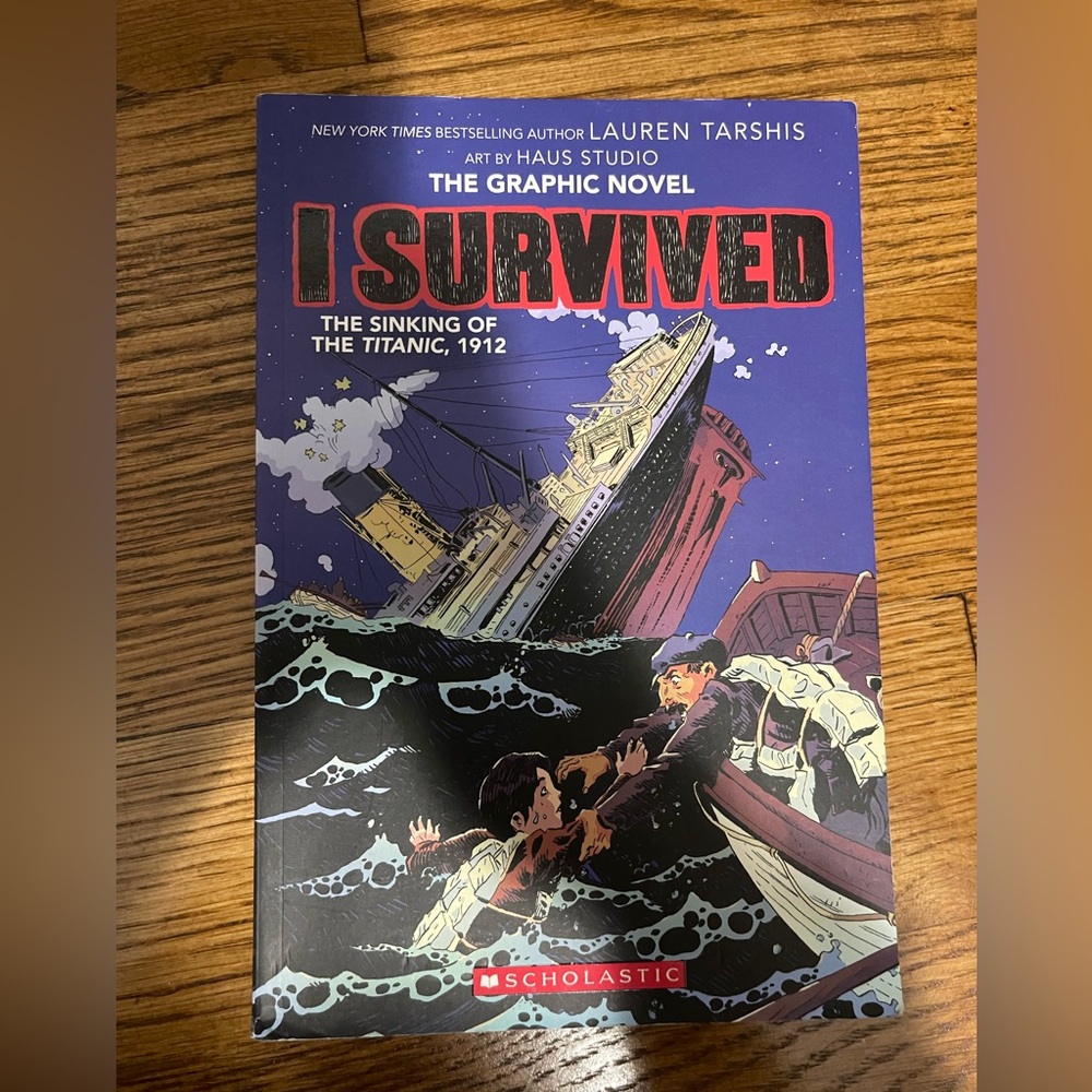 🔴BRAND NEW🔴 The graphic novel- I SURVIVED the sinking of the titanic 1912